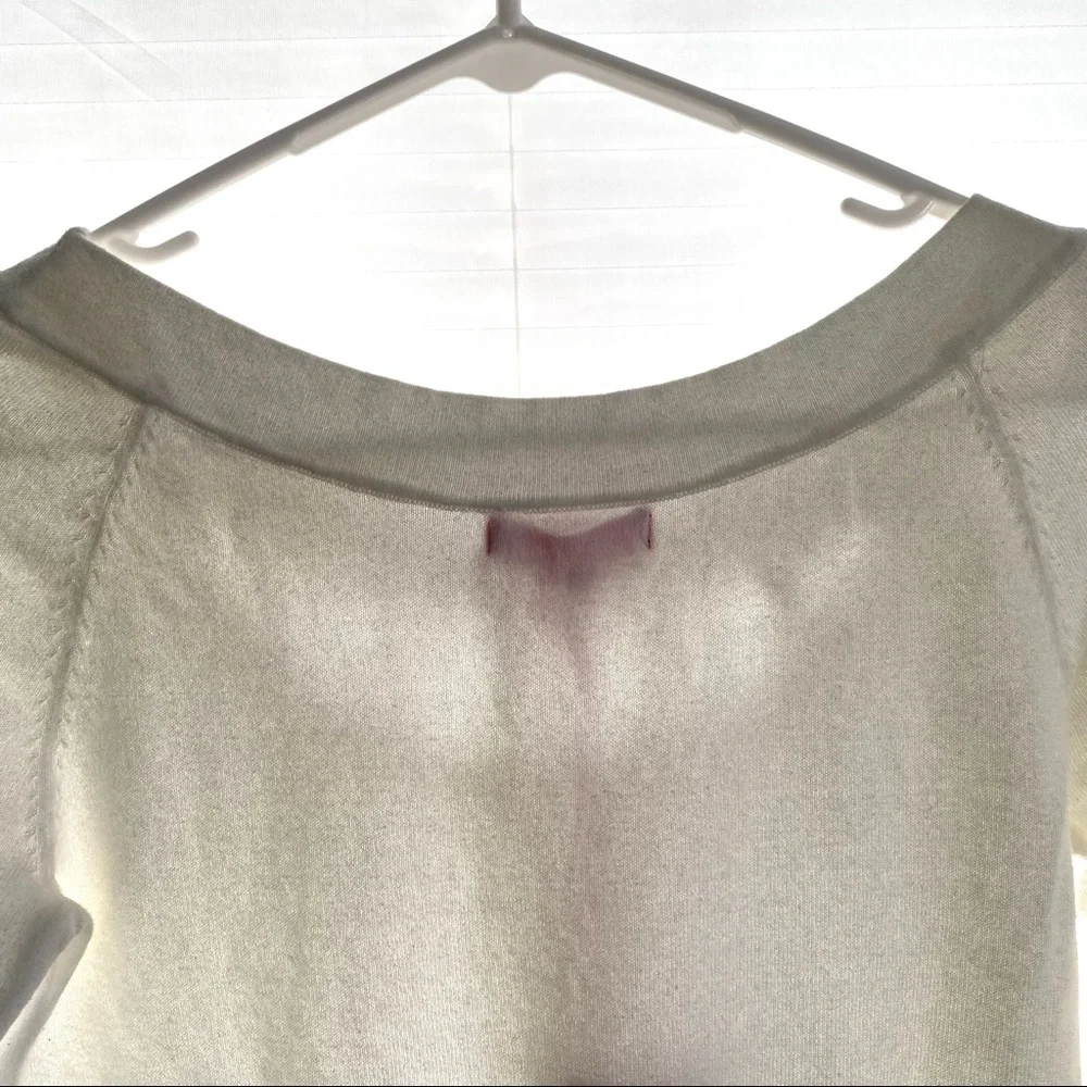 Jennifer Lopez Criss Cross Cut Out Off-White Sweater - Picture 5 of 12